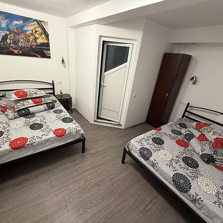 Casa Bucovineana Aparthotel Яш Екстериор снимка